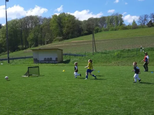 26.04.2025 SV 49 Eckardtshausen vs. Funino-Kinderfestiv.
