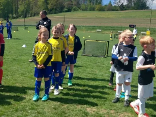26.04.2025 SV 49 Eckardtshausen vs. Funino-Kinderfestiv.
