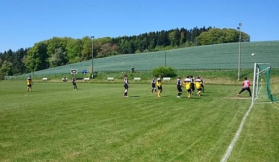 08.05.2016 SG Eckardtshausen vs. SpVgg Siebleben 06
