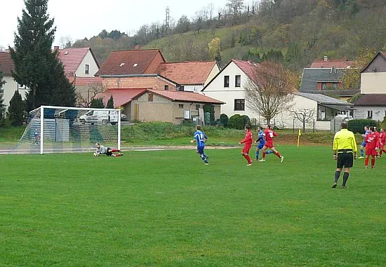 27.10.2013 FSV Creuzburg vs. SV 49 Eckardtshausen