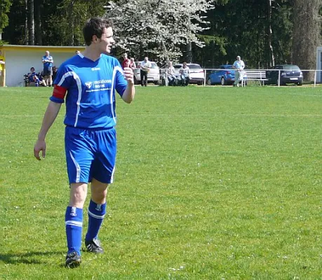 28.04.2012 SV 49 Eckardtshausen vs. SG Pferdsd./Neuenhof