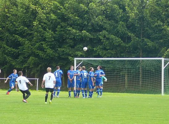 17.06.2012 SV 49 Eckardtshausen vs. SG Nesset. W'lupnitz II