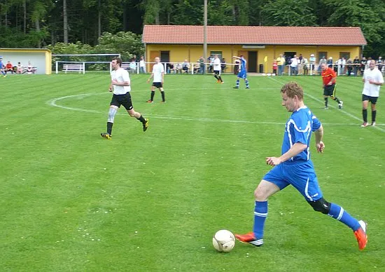 17.06.2012 SV 49 Eckardtshausen vs. SG Nesset. W'lupnitz II