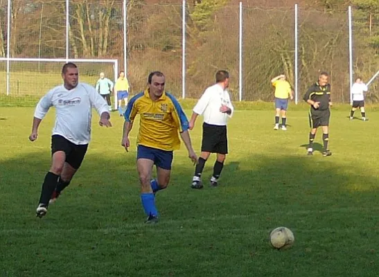 19.11.2011 SV 49 Eckardtshausen vs. SG Nesset. W'lupnitz II