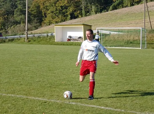 23.10.2011 SV 49 Eckardtshausen AH vs. SV Gump. Gumpelstadt AH