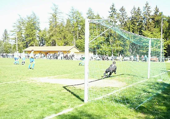 01.05.2011 SV 49 Eckardtshausen vs. SG Pferdsd./Neuenhof